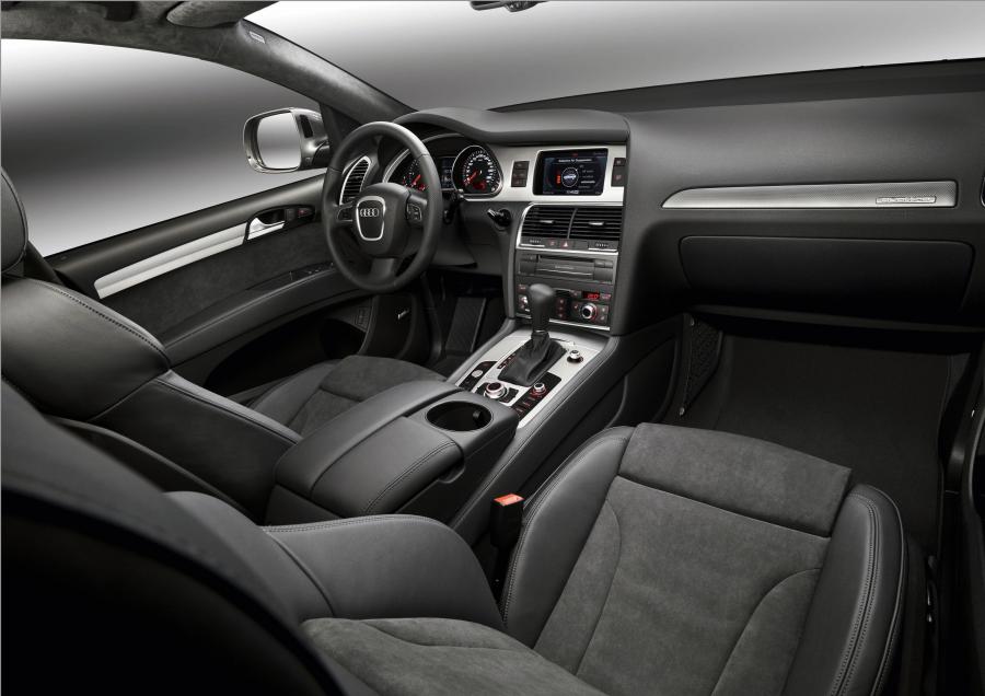 Торпедо Audi Q7 4.2 TDI Quattro (4L) 2009 года  (фото 39 из 62)
